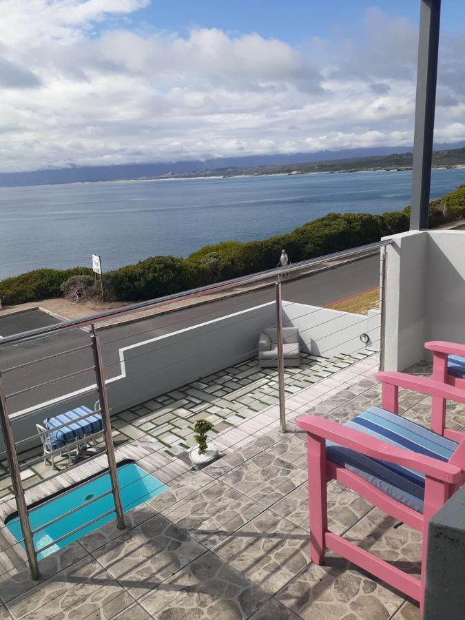 65Oncliff Hotel Gansbaai Exterior photo